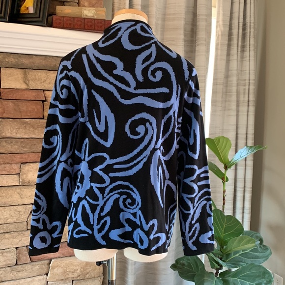 Chico’s size large zip cardigan. Perfect condition. - Picture 3 of 4